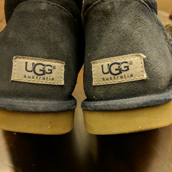 UGG boot - Picture 3 of 8